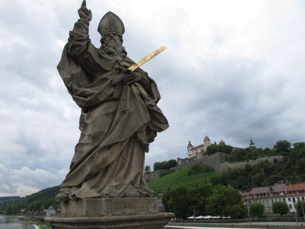 Würzburg Alte Mainbrücke Bate-volta a partir de Frankfurt Würzburg Alte Mainbrücke