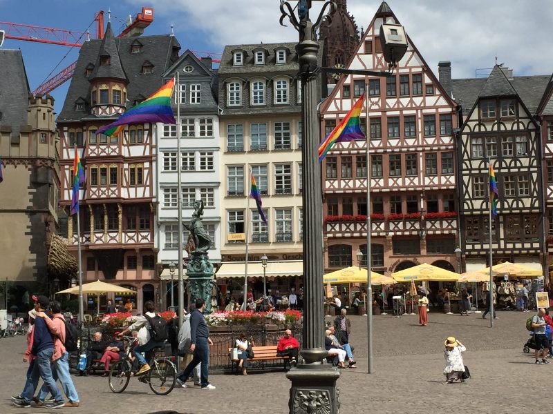 algumas horas em Frankfurt Romer