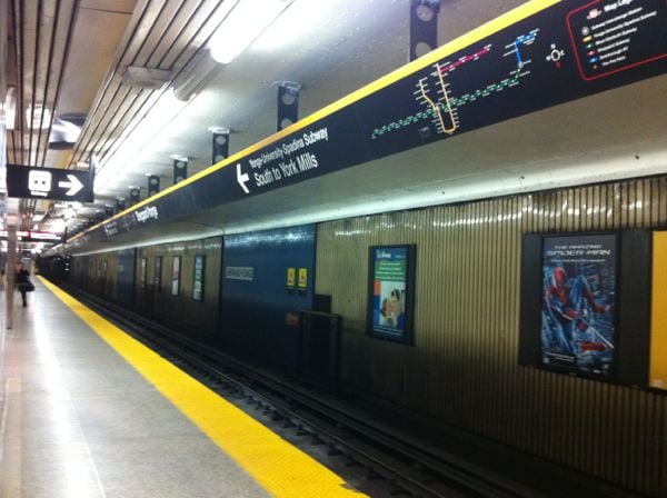 Estação Sheppard em Toronto