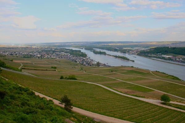 Vista de Rudshein on Rhein desde o Monumento Niederwald