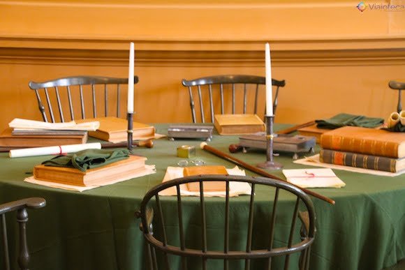 Mesa no segundo andar do Independence Hall em Philly