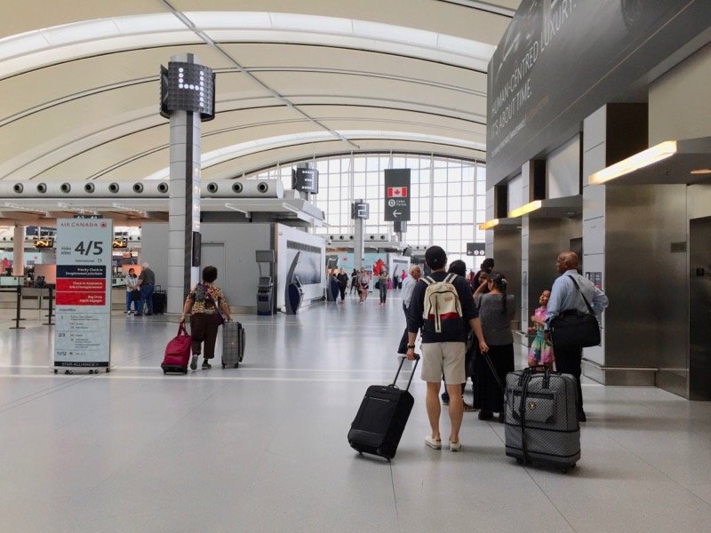 como ir do aeroporto de Toronto ao centro