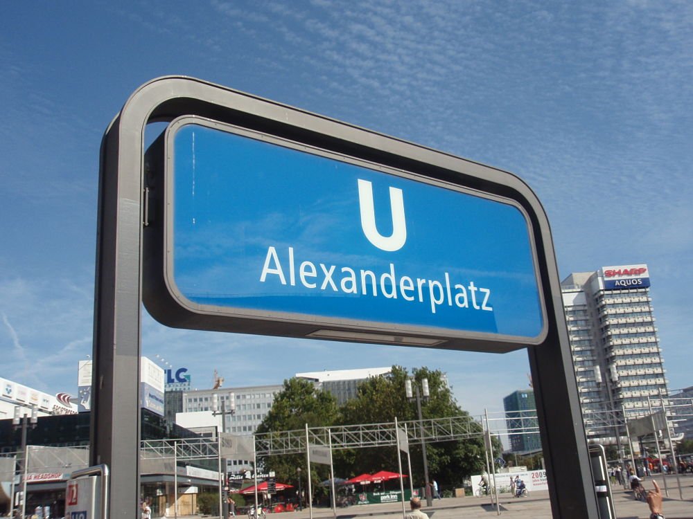 Vocabulário Básico de Alemão para Viagem Carro e Transporte Público