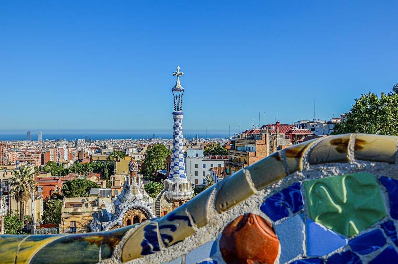 Parc Guell capa Nikolaus Bader por Pixabay