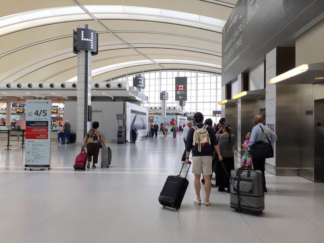 ONDE DEIXAR AS MALAS NO AEROPORTO DE TORONTO