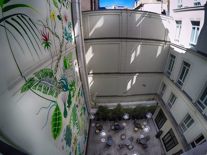 Hotel Le Belleval - um jardim secreto no coração de Paris
