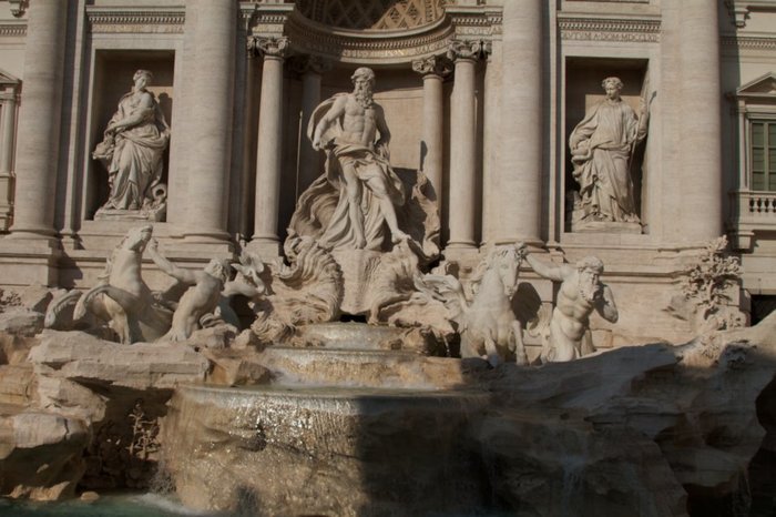 Fontana di Trevi Salubridade e a Abundância