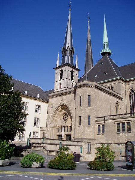 Luxemburgo Catedral de Notre Dame1