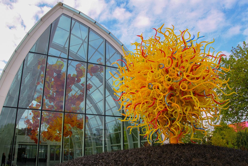 The Sun e o Chihuly Conservatory em Seattle