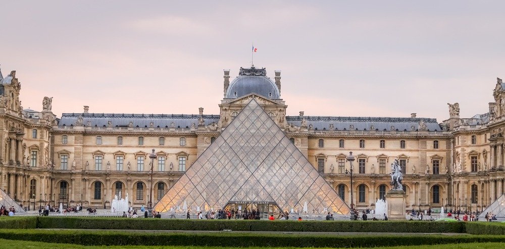 Museu do Louvre